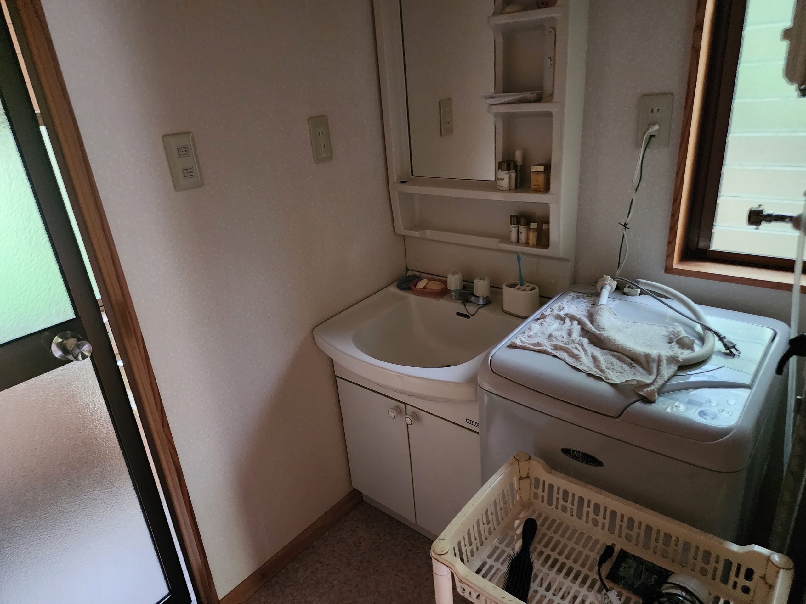 洗面所（リフォーム前）